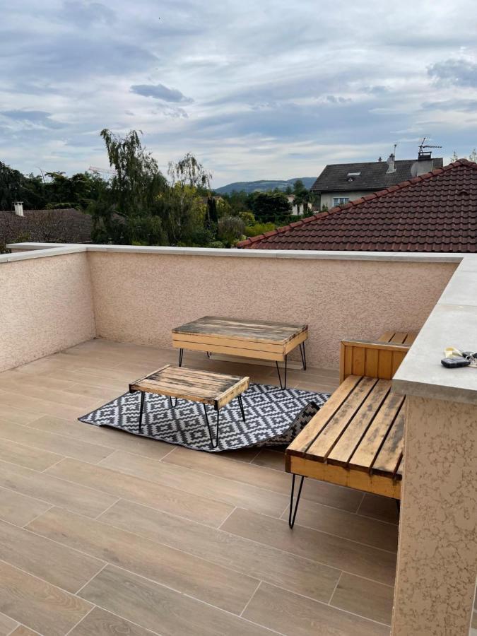 La Parenthese Balneo T2 Cosy De 40M² Avec Terrasse Apartment Ternay  Екстериор снимка